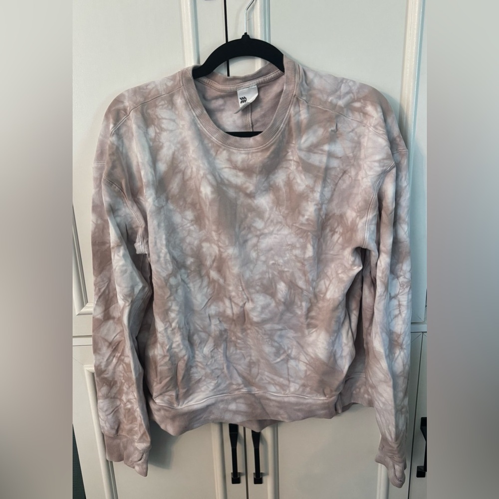 all in motion Tie-Dye Crewneck Sweatshirt in Taupe and White